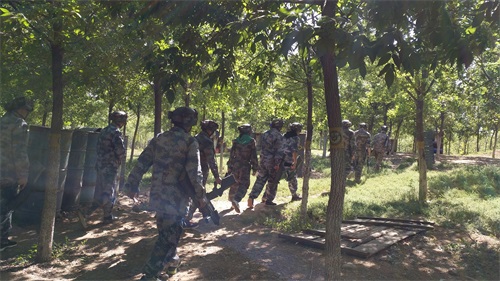 “團結一心,勇往直前”-2017萬興通達拓展活動_萬興通達裝飾