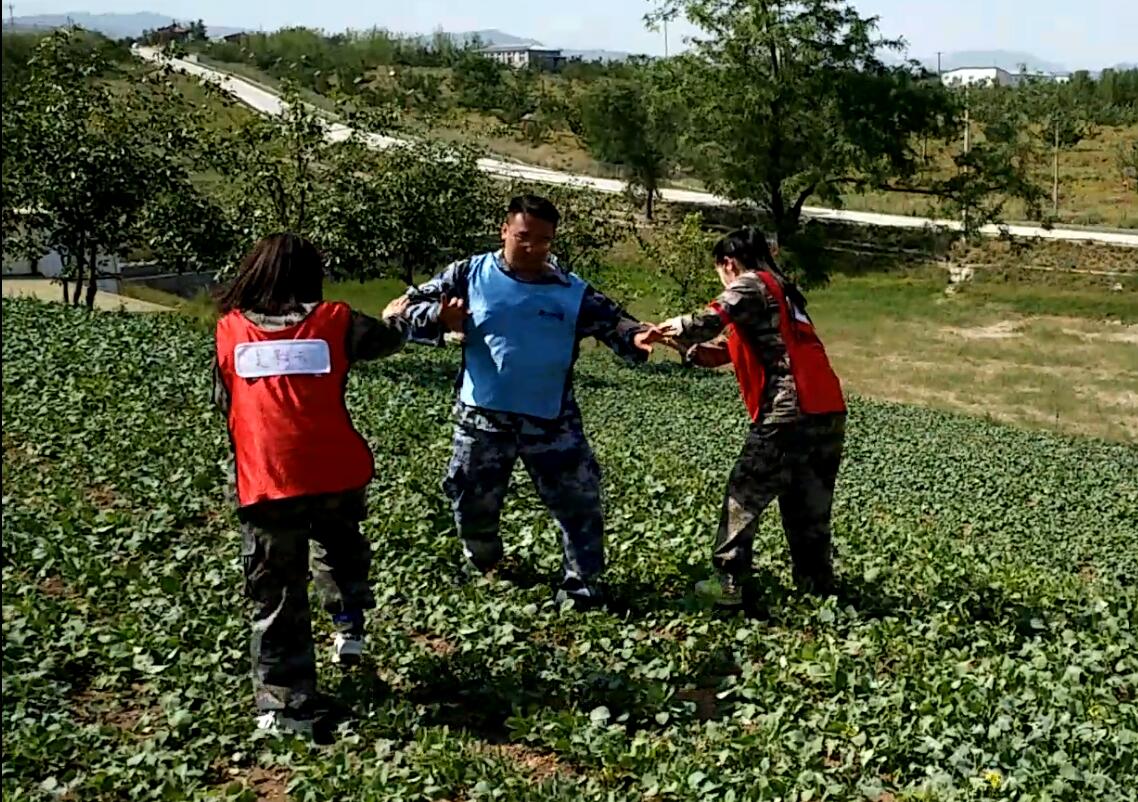 “團結一心,勇往直前”-2017萬興通達拓展活動_萬興通達裝飾