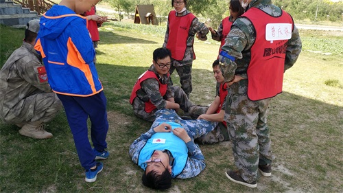 “團結一心,勇往直前”-2017萬興通達拓展活動_萬興通達裝飾