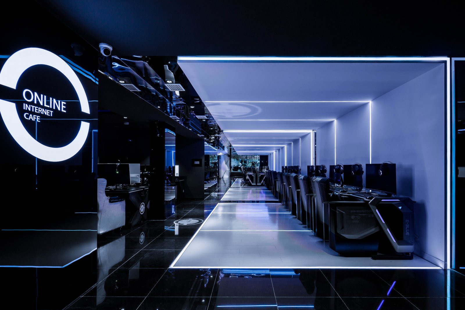 16.jpg 北京萬興通達辦公裝修項目-豪華網吧裝修效果圖