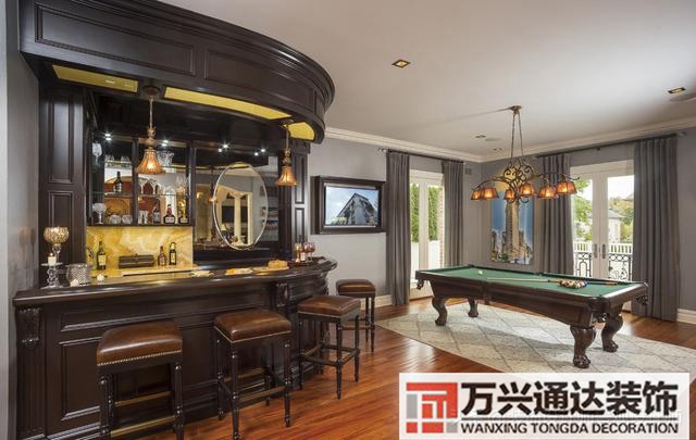 臺(tái)球室裝修效果圖臺(tái)球廳裝修效果圖_萬興辦公室裝修公司