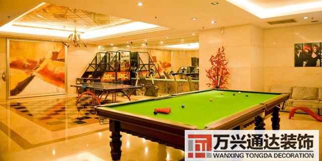 臺(tái)球室裝修效果圖臺(tái)球廳裝修效果圖_萬興辦公室裝修公司