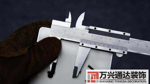 裝修開關裝修開關插座布局圖