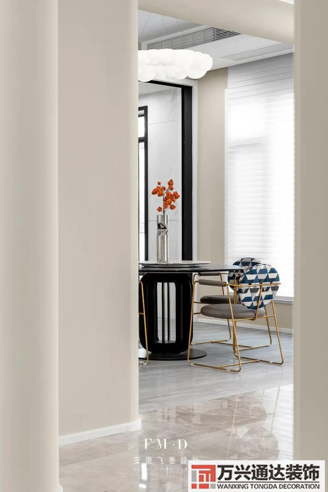 現(xiàn)代裝修設(shè)計(jì)現(xiàn)代客廳裝修